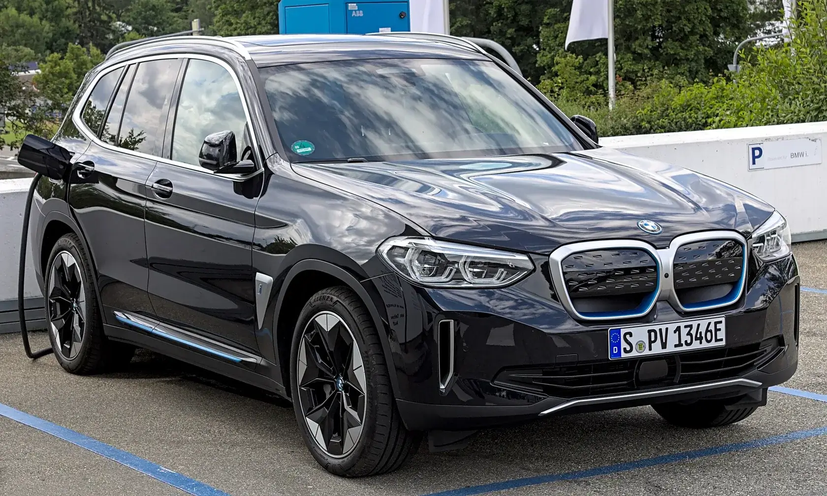 BMW BMW iX3