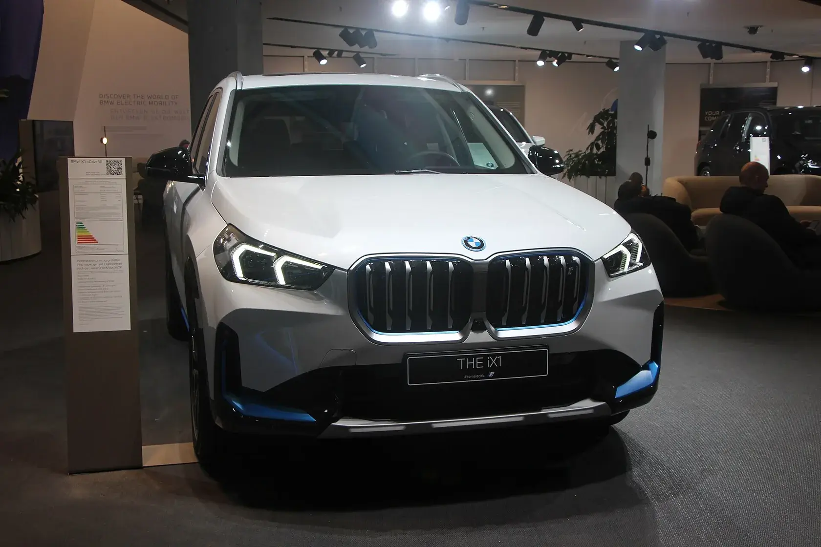 BMW BMW iX1